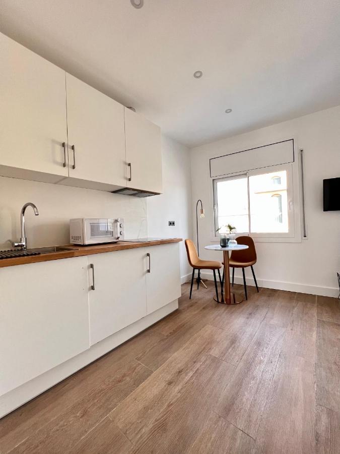 Crysoyle Apartment Barcelona Next To Camp Nou Оспиталет-де-Льобрегат Экстерьер фото