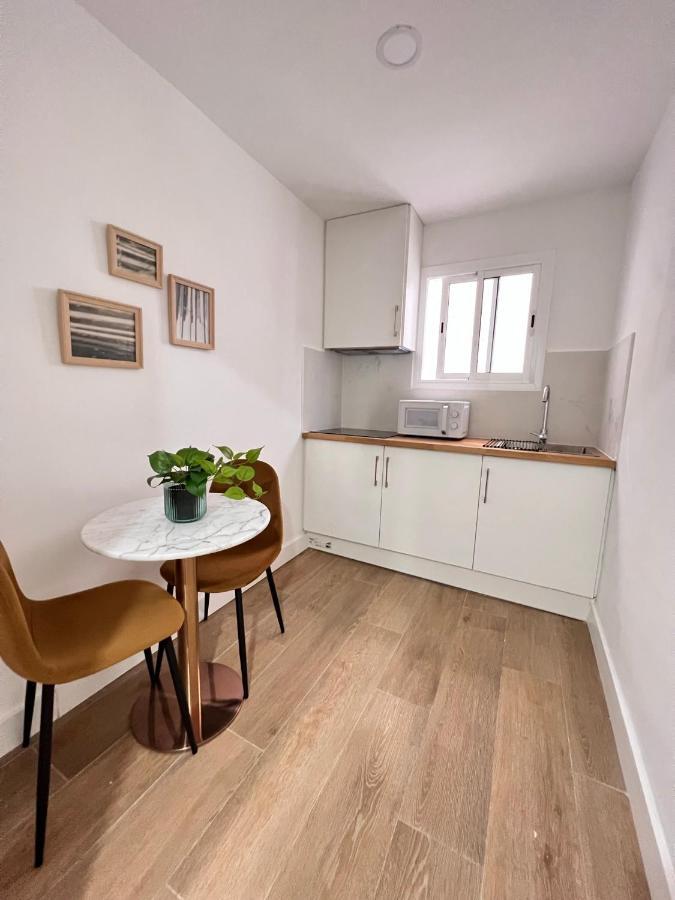 Crysoyle Apartment Barcelona Next To Camp Nou Оспиталет-де-Льобрегат Экстерьер фото