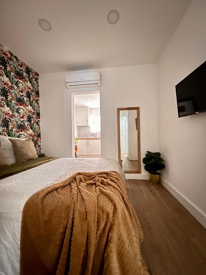 Crysoyle Apartment Barcelona Next To Camp Nou Оспиталет-де-Льобрегат Экстерьер фото
