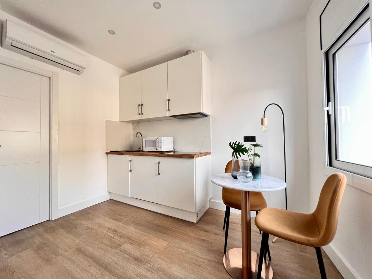 Crysoyle Apartment Barcelona Next To Camp Nou Оспиталет-де-Льобрегат Экстерьер фото